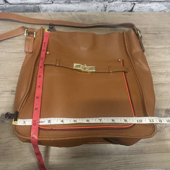 EUC Target Brown Faux Leather Shoulder Bag Attached Pouch Luggage Tag Included - Picture 10 of 12